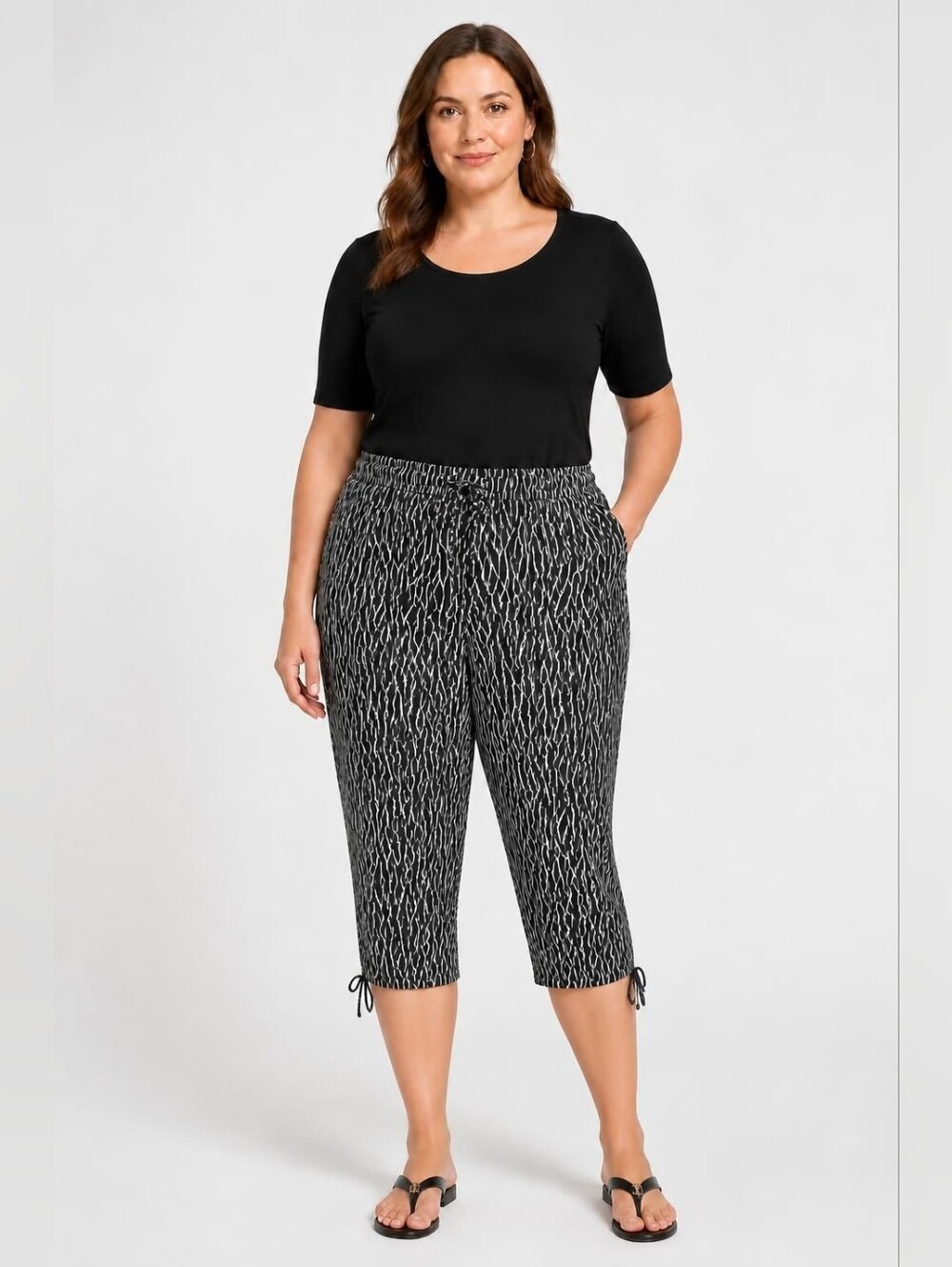 Zenergy By Chicos XL Women’s Black & White Printed Capris